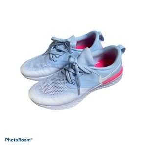 NIKE WOMENS FLYNIT ODYSSEY REACT RUNNING SHOES